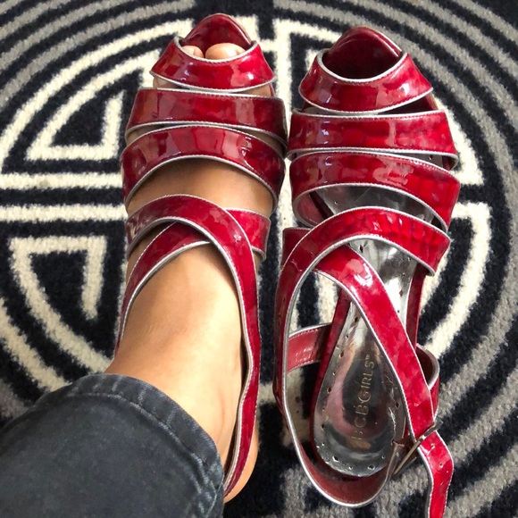 BCBG Red Heels - Picture 4 of 4